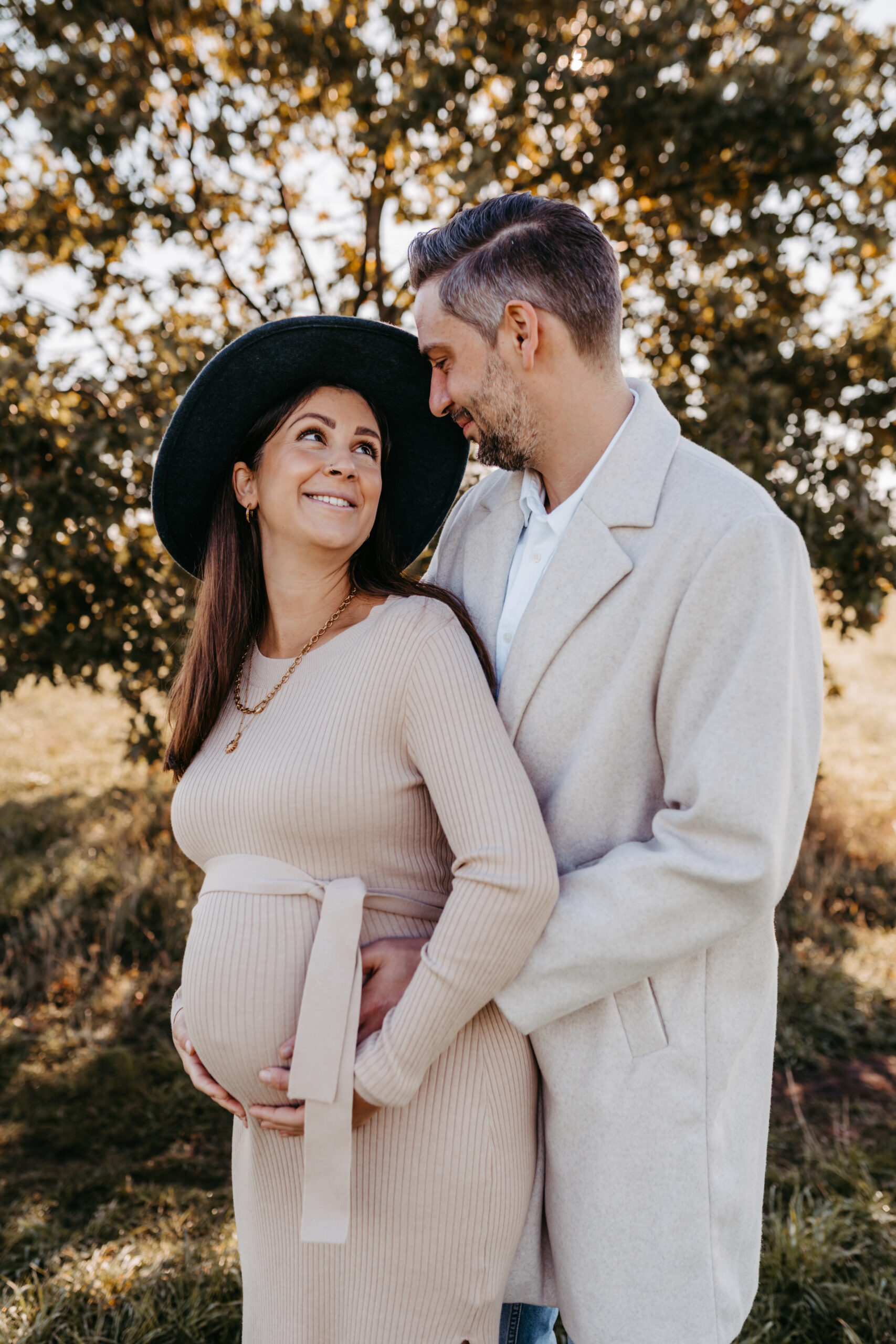 Babybauch Shooting Berlin Tempelhof Fotograf Schwangerschaft 